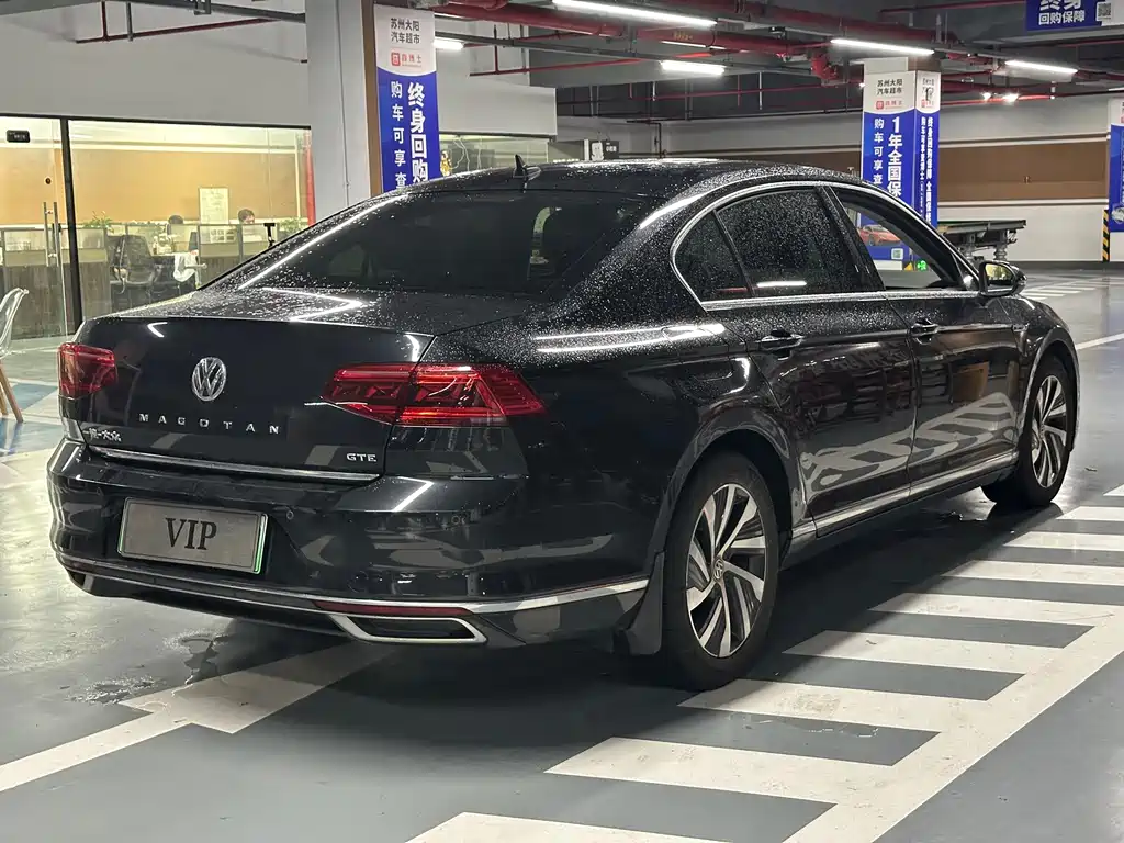 Volkswagen Magotan PHEV — миниатюра 5