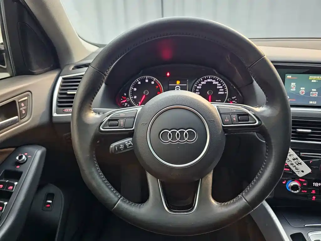 Audi Q5 — миниатюра 10