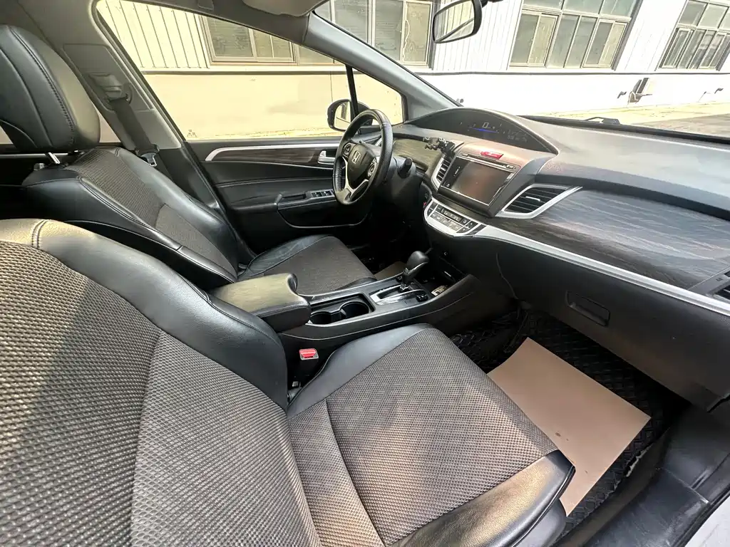 Honda Jade — миниатюра 16