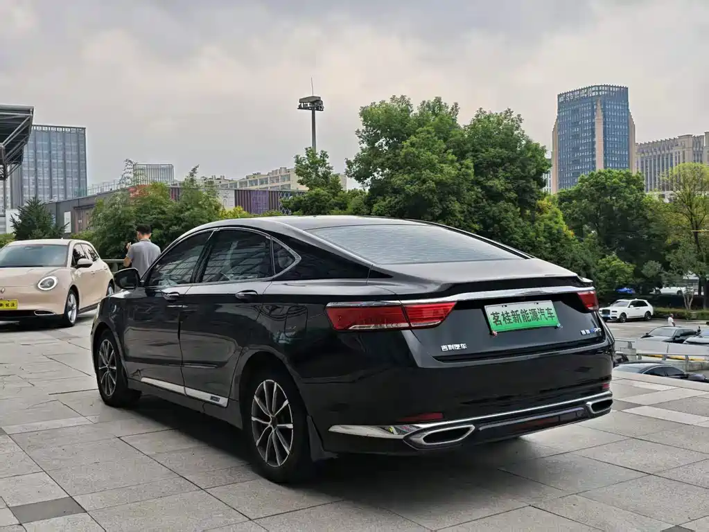 Geely Borui Hybrid — миниатюра 4