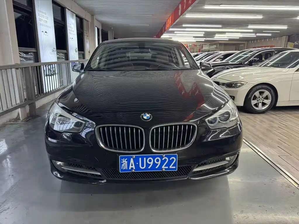 BMW 5 Series GT — миниатюра 2