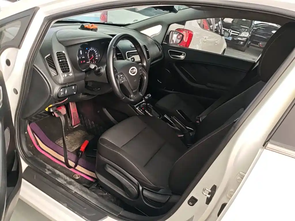 Kia K3 — миниатюра 15