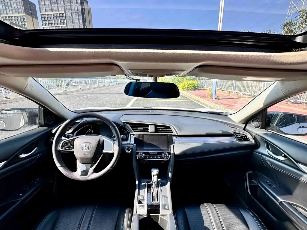 Honda Civic — миниатюра 5