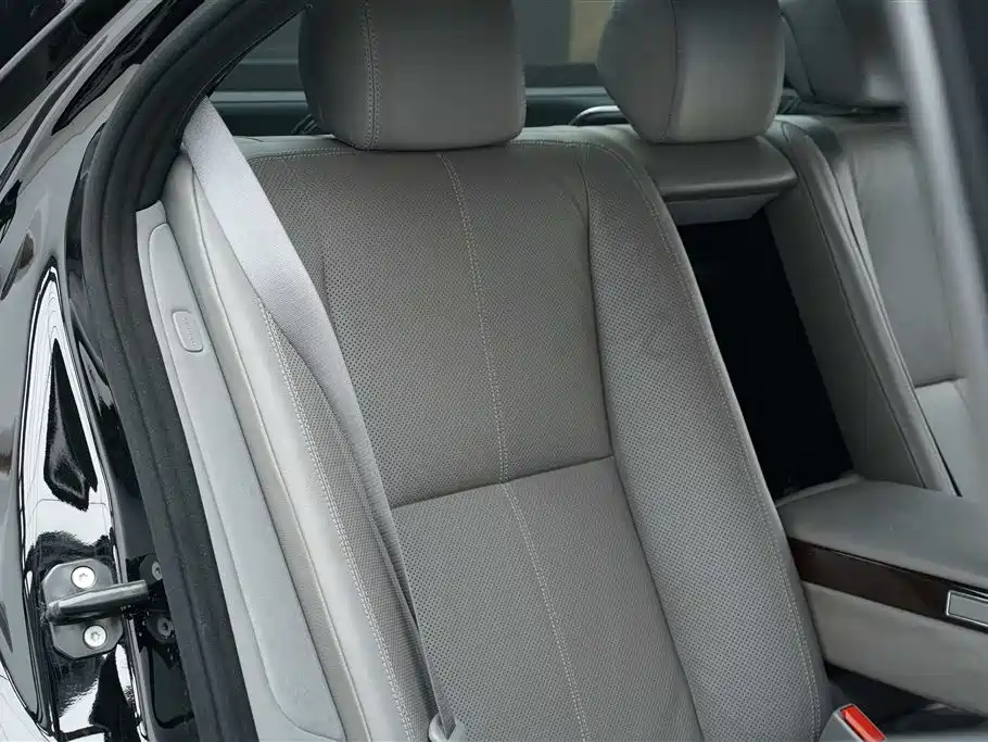 Mercedes-Benz S-Class — миниатюра 22