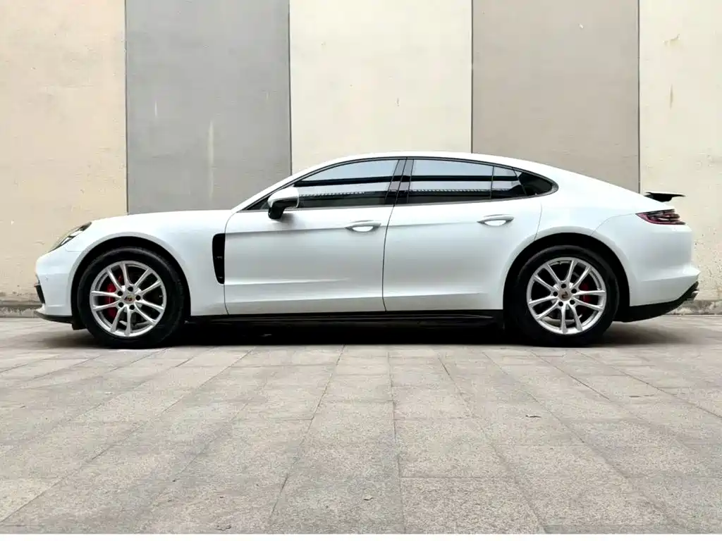 Porsche Panamera — миниатюра 8