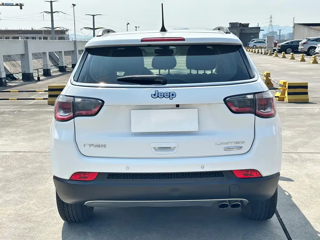 Jeep Compass — миниатюра 6