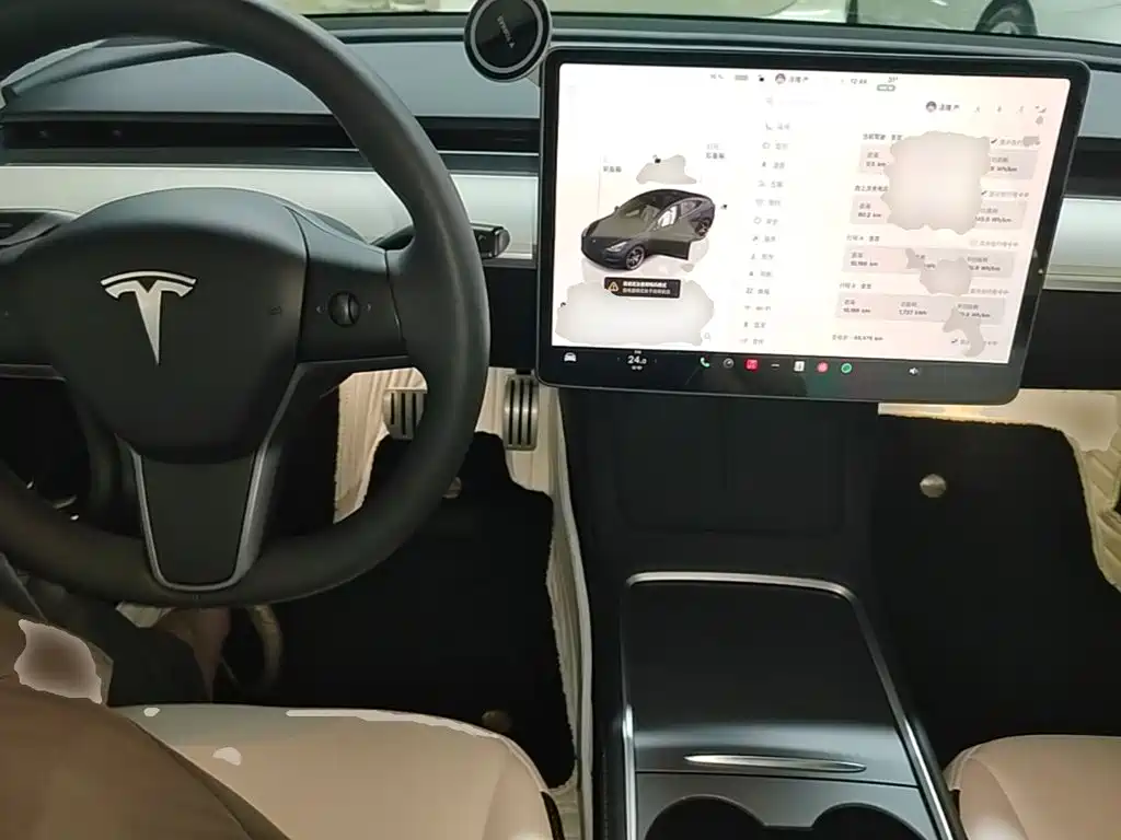 Tesla Model 3 — миниатюра 6