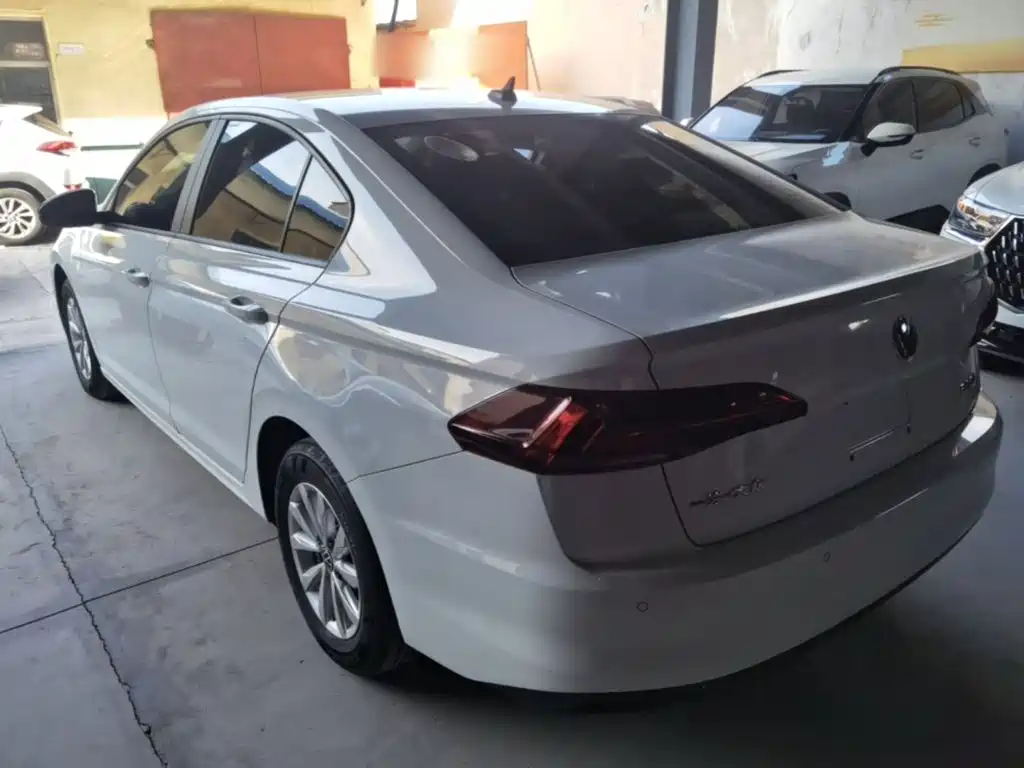 Volkswagen Bora — миниатюра 5