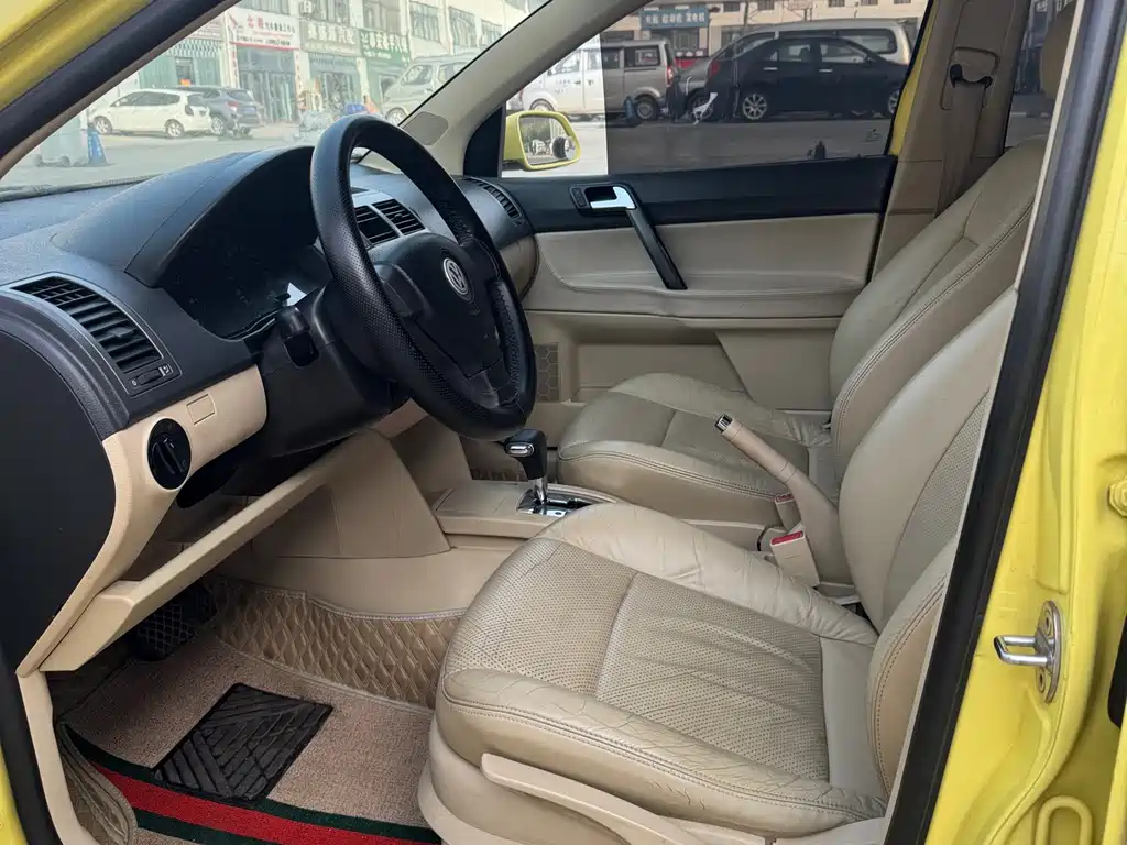 Volkswagen Polo 2009 1.6L AT