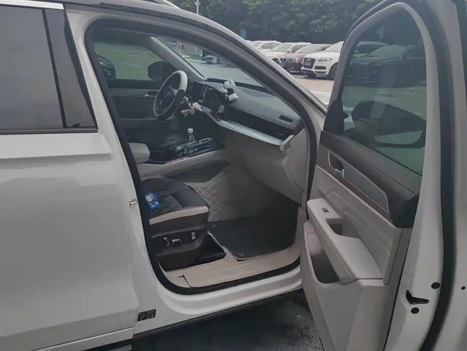 Volkswagen Tavendor 2023 380TSI R-Line