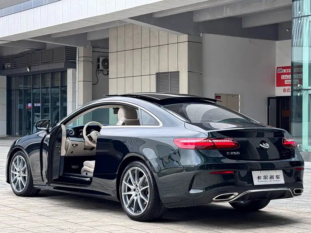 MERCEDES-BENZ E CLASS