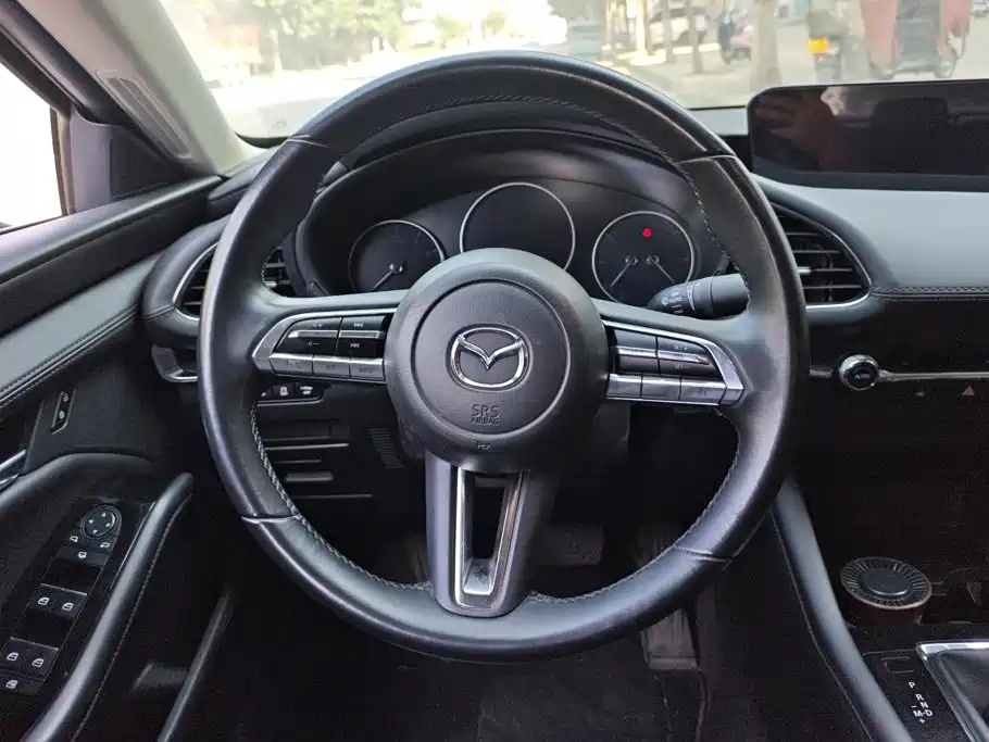 Mazda 3 Axela — миниатюра 15