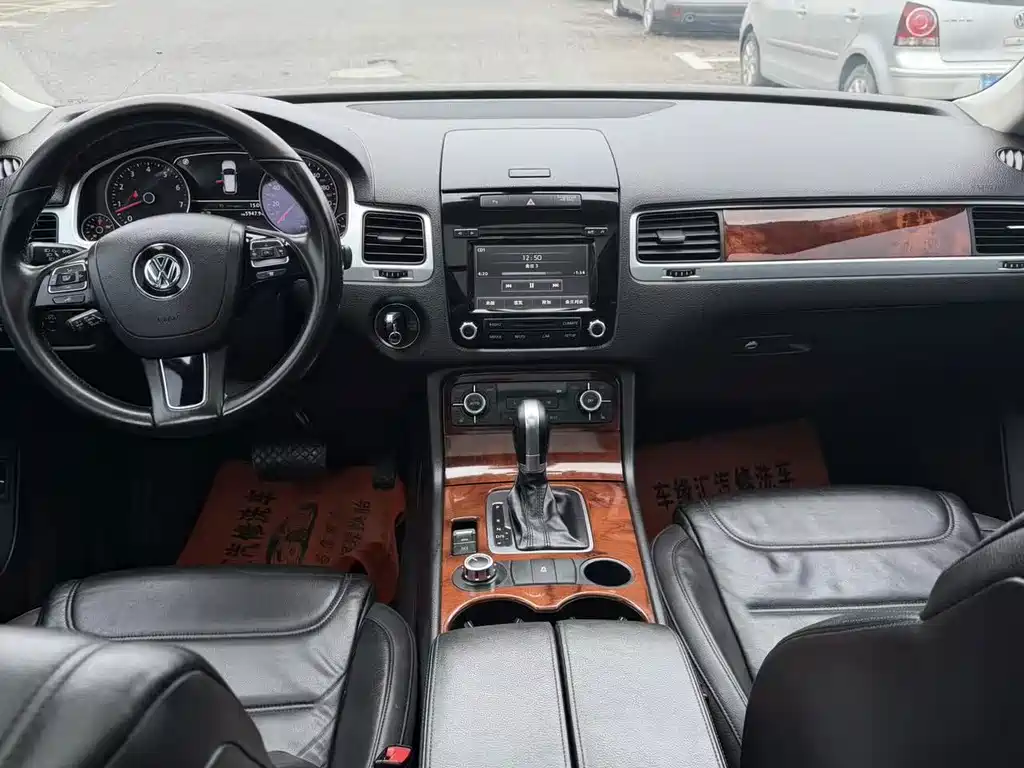 Volkswagen Touareg — миниатюра 3