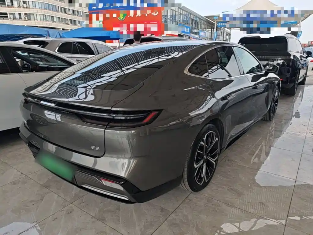 Geely Galaxy Galaxy E8 E8 2025 700km Smart Drive