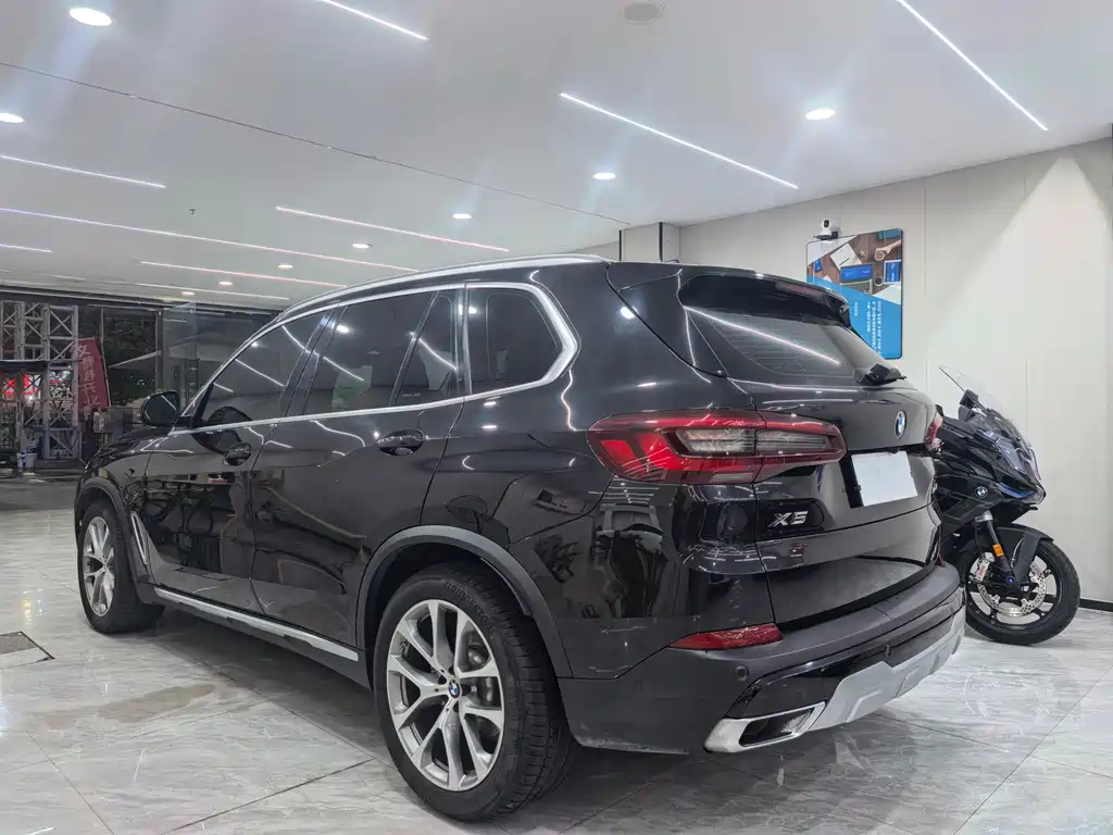 BMW X5 (Import) — миниатюра 4