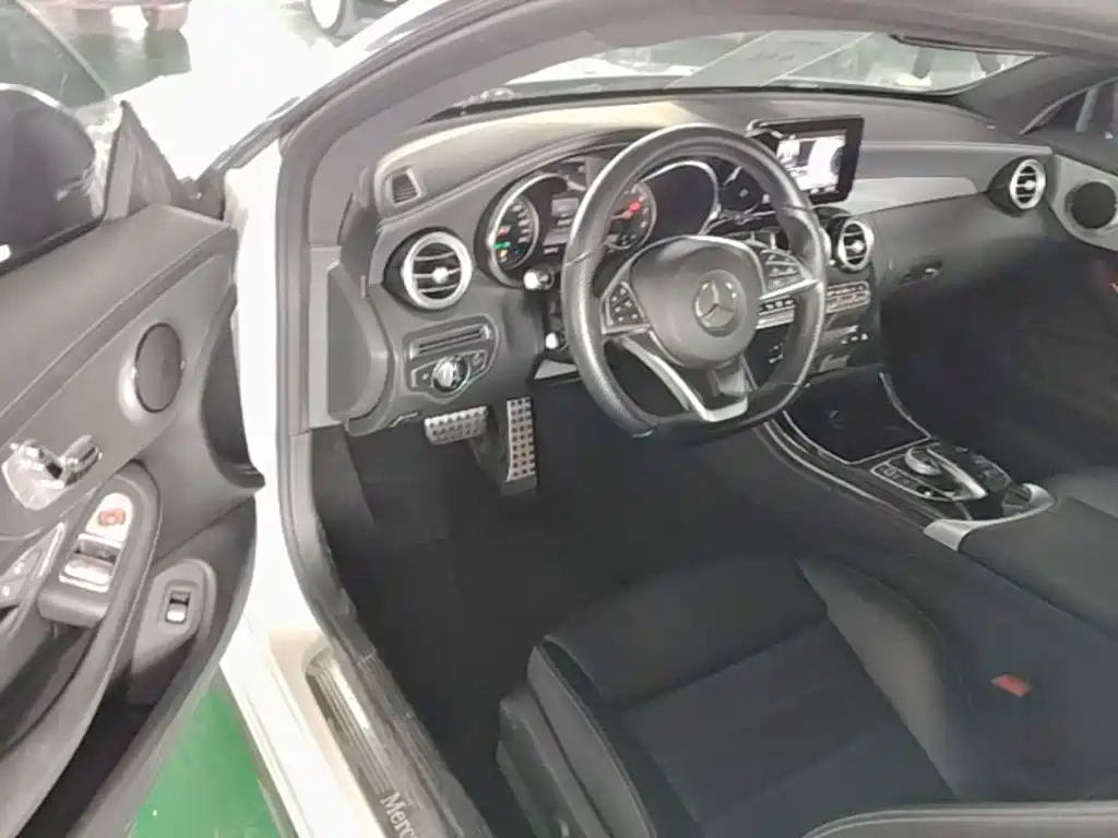 Mercedes-Benz C-Class (Import) — миниатюра 16