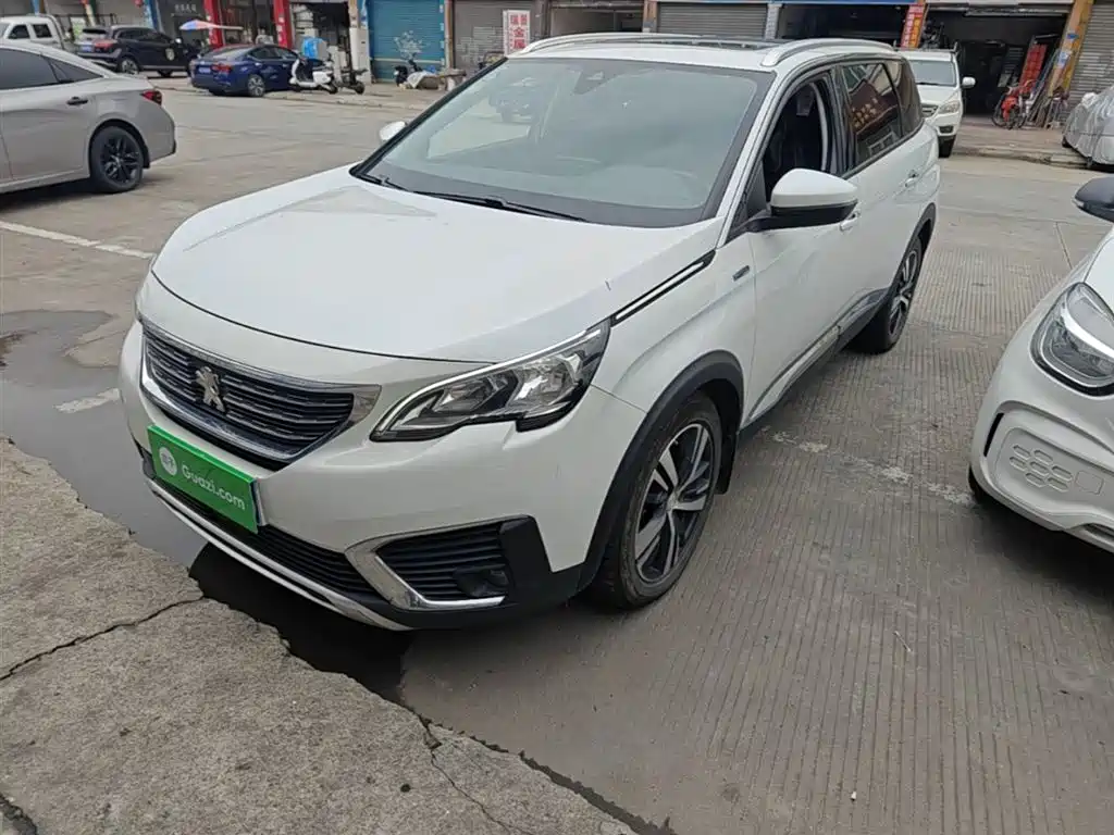 Peugeot 5008 2017