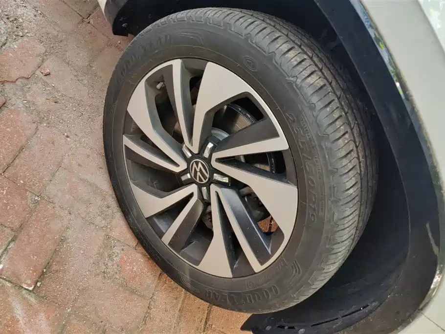 Volkswagen TayronX X 2023 330TSI Luxury
