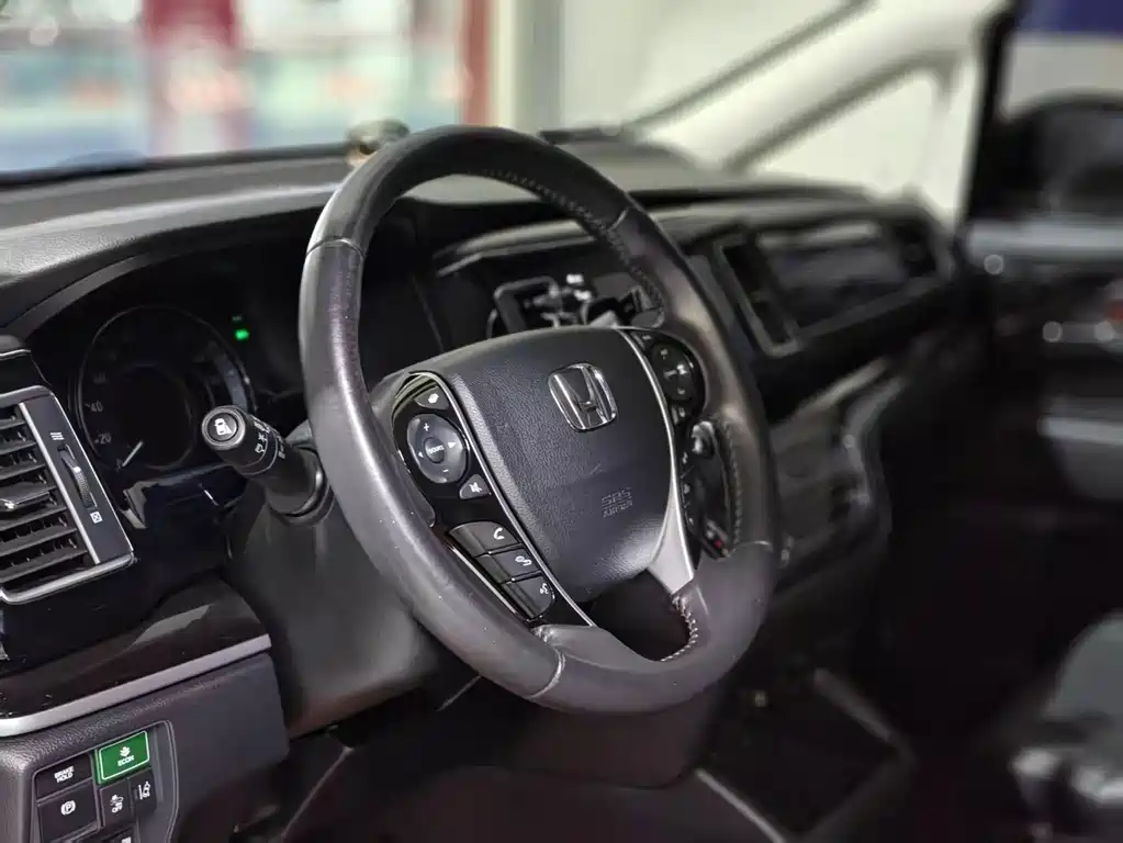 Honda Elysion — миниатюра 10