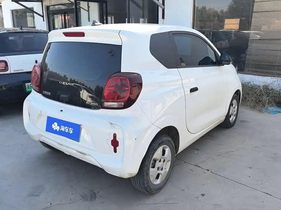 Roewe Clever — миниатюра 3
