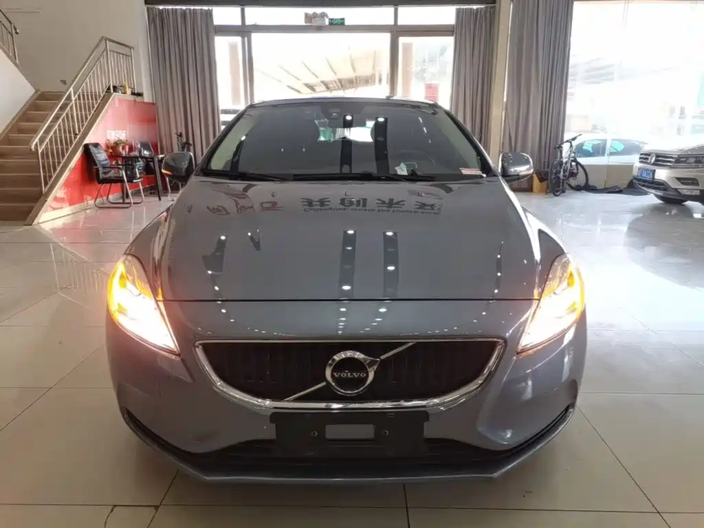 Volvo V40 — миниатюра 3