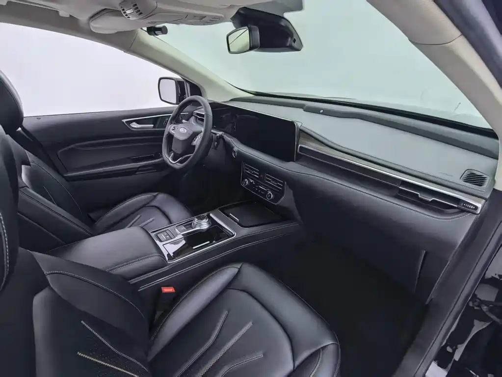 Ford Edge — миниатюра 6