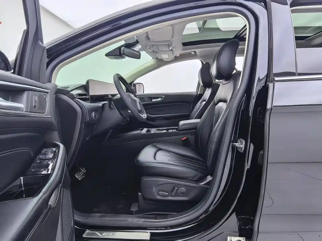 Ford Edge — миниатюра 19