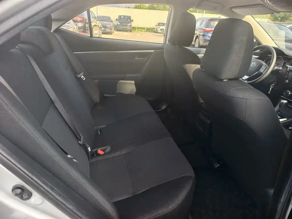 Toyota Corolla — миниатюра 10