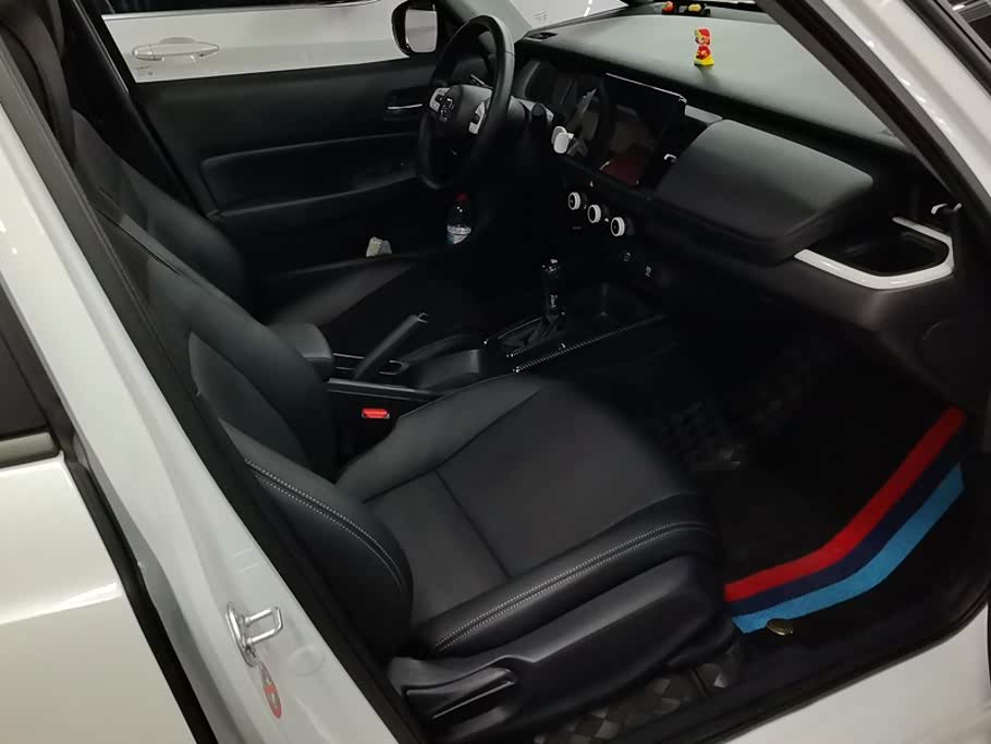 Honda Fit 1.5 л 2026 г. Белый, пробег 10600 км