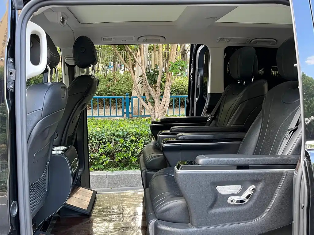 Mercedes-Benz V-Class — миниатюра 9