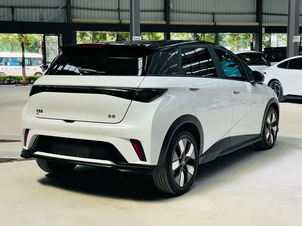 BYD Dolphin — миниатюра 6