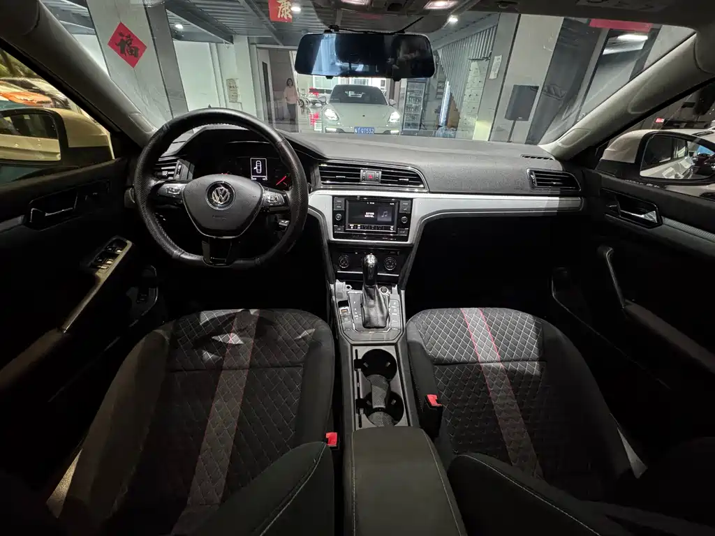 Volkswagen Lamando — миниатюра 6