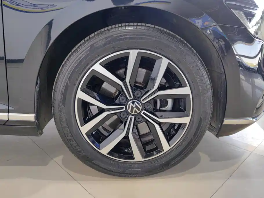 Volkswagen Magotan — миниатюра 6