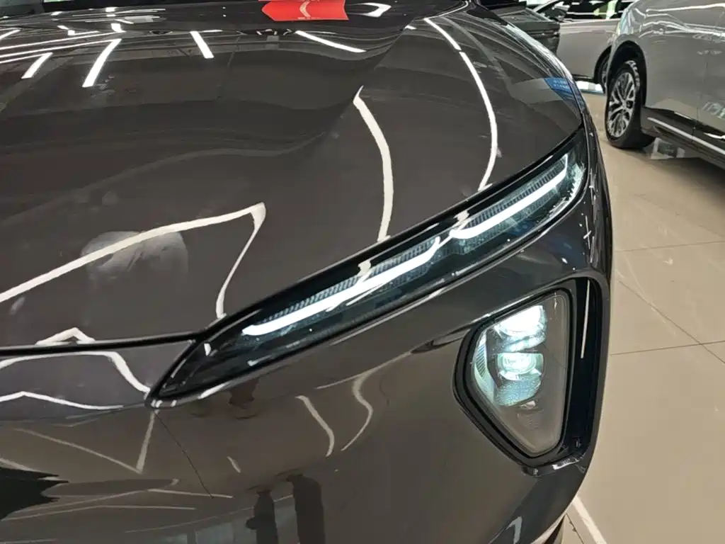 NIO ES6 — миниатюра 24