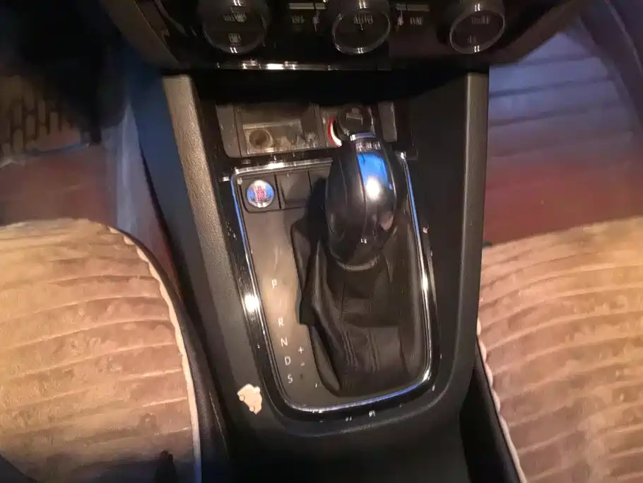 Volkswagen Sagitar — миниатюра 16