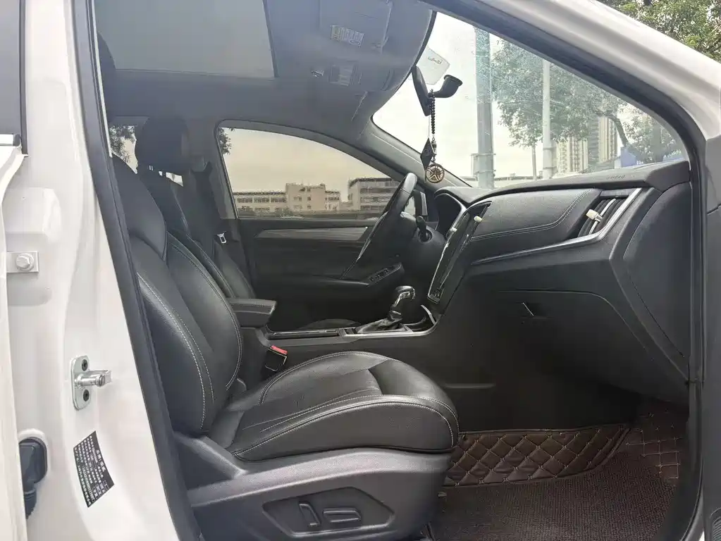 Roewe RX5 — миниатюра 14