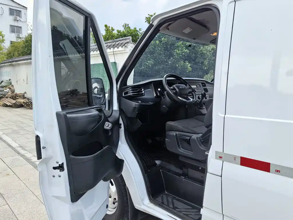 JMC JMC Fushun — миниатюра 9