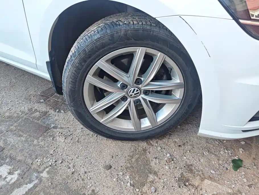 Volkswagen Golf — миниатюра 6
