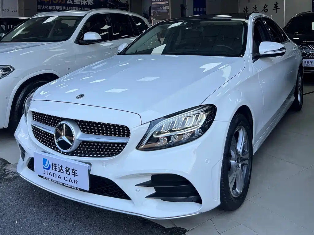 Mercedes-Benz C-Class 2021
