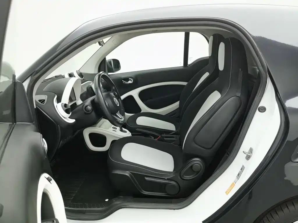 smart Smart Fortwo — миниатюра 10