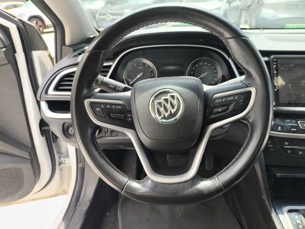 Buick Excelle — миниатюра 11