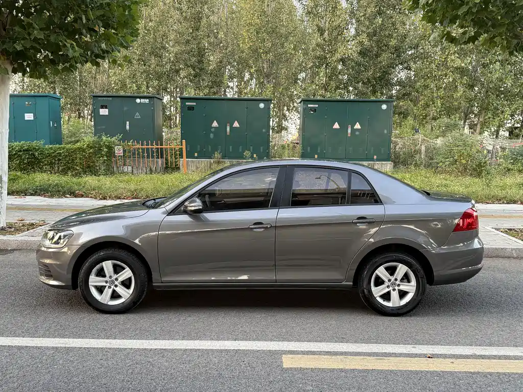 Volkswagen Bora — миниатюра 3