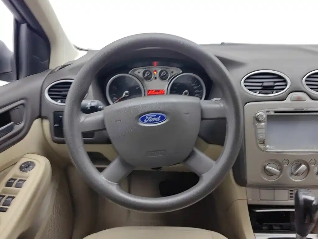 Ford Focus — миниатюра 11