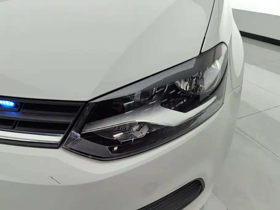 Volkswagen Polo — миниатюра 5