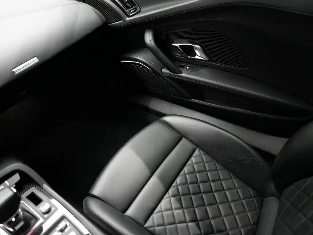 Audi R8 — миниатюра 30