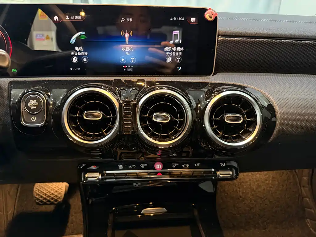 Mercedes-Benz A-Class — миниатюра 11