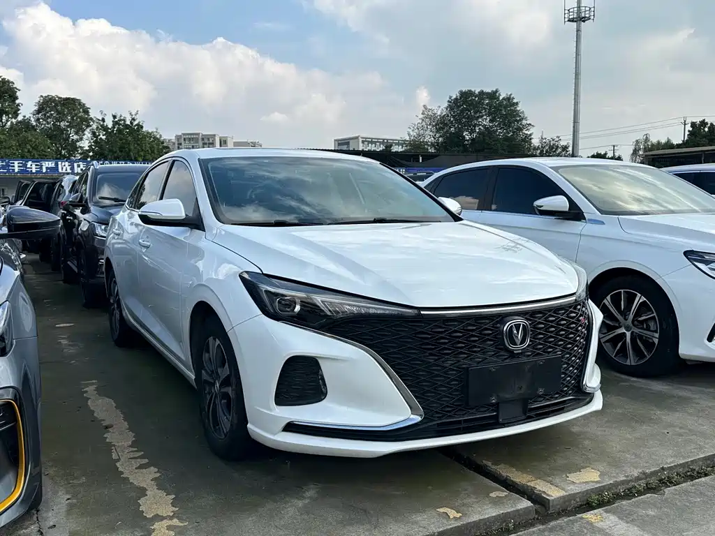 Changan Eado — миниатюра 3