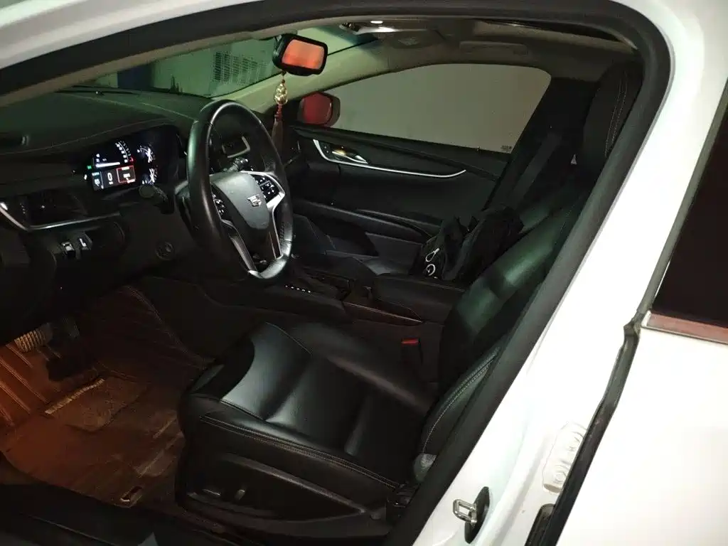 Cadillac XTS — миниатюра 8