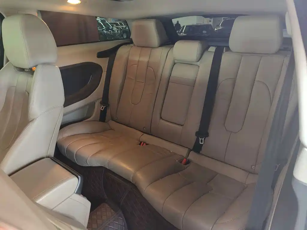 Land Rover Evoque (Import) — миниатюра 8