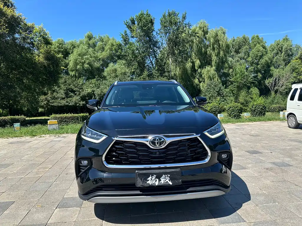 Toyota Highlander — миниатюра 2